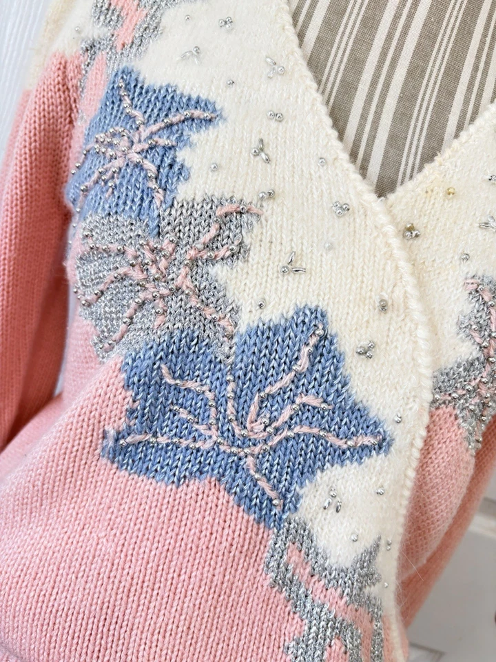 Suéter Vintage Dana Scott Bordado Cuentas Cottagecore Grandmacore Kawaii Med Foto 3 de 4