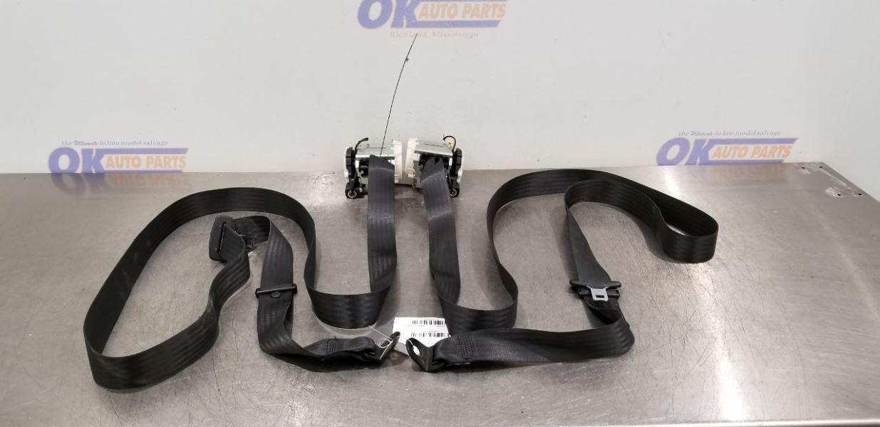 Maserati GranTurismo Rear Left, right Seat belt retractors Pair Black