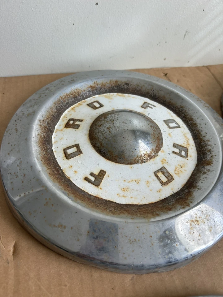 Juego de 4 tapacubos plato perro pobreza 10,5" Ford Thunderbird Fairlane 1955-1960 Foto 2 de 4