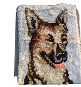 VTG Finished WonderArt GERMAN SHEPHERD DOG LATCH HOOK RUG WALL HANGING 20 X 27
