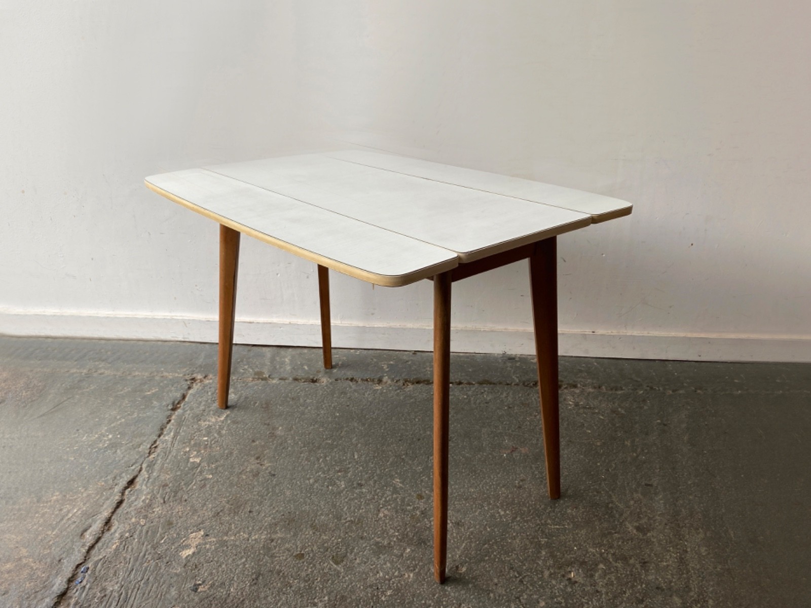1960s Mid-Century extending drop leaf kitchen table