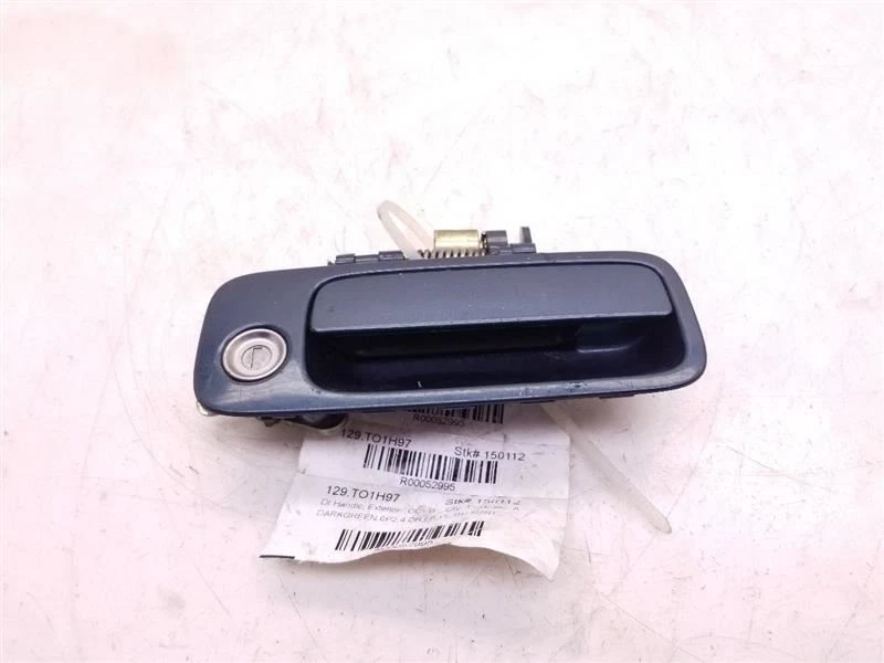 Manija de puerta exterior derecha del pasajero delantero Toyota Camry Le 97 Foto 4 de 4