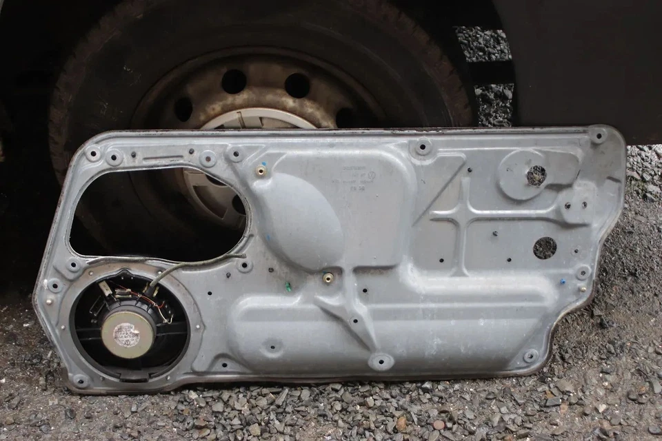 Alzavetro Elettrico (Porta Anteriore) Sinistro 1Y0837755E VW New Beetle - Immagine 3 di 3