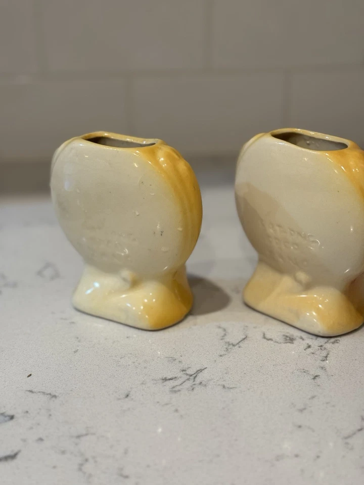 复古 Zano 花蕾花瓶亮黄色釉带粉色或黄色玫瑰和绿叶 — 第 4/4 张图片