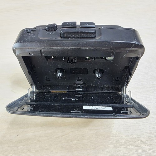 Vintage Sony Walkman AM FM Cassette Tape Player WM-FX221 - Bild 3 von 5