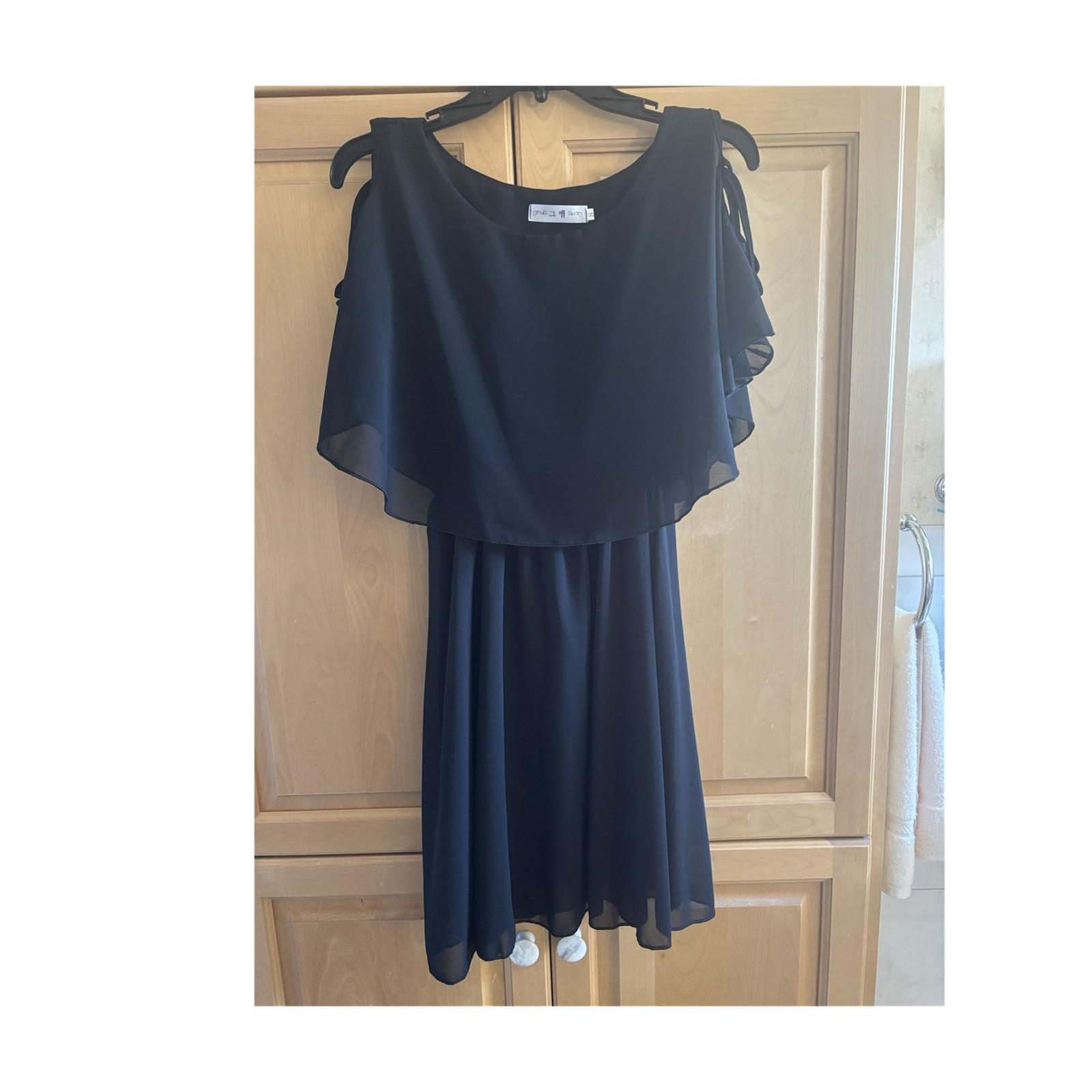 Women’s Black Chiffon Layered Sheer Knee Length Dress Small size