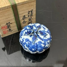 Chikusen Sometsuke Mikan Kogo Incense Container Tea Ceremony Japan blue