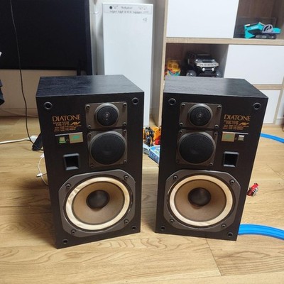 DIATONE DS-175 Bookshelf Speaker System Pair Vintage Wired Audio