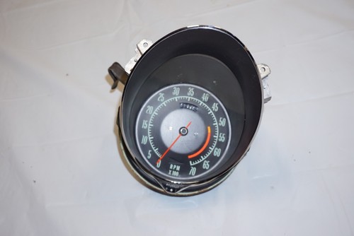 68 69 70 71 C3 Corvette Tachometer 5300 Redline Mechanical Original GM - Picture 1 of 6