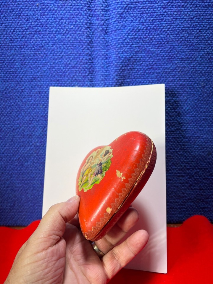 ANTIQUE VALENTINE HEART SHAPED CANDY CONTAINER BOX. XX36 eBay