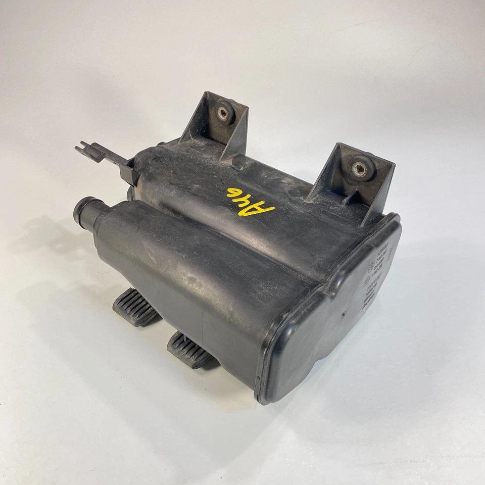 BMW 530i 528xi 545i 535i 550i 528i 2004-2010 bote de vapor de combustible 7162365 Foto 3 de 4