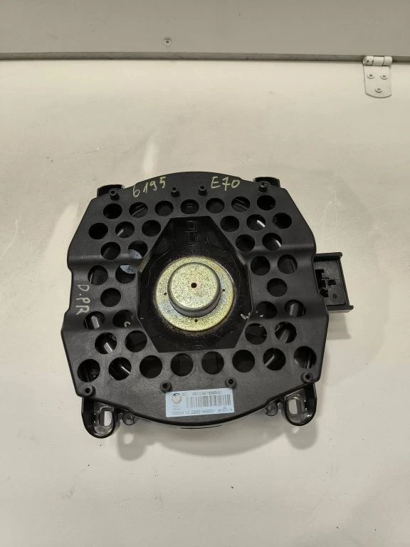 BMW X5 E70 2012 Subwoofer speaker 430407861621 MUI6195 - Image 3 of 4