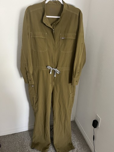 Figs Damen Chantal Cargo Scrub Jumpsuit, Olive Martini, Größe XL