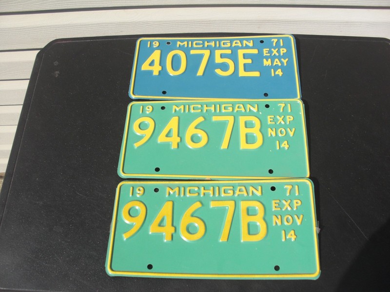 Classic Historic Vintage  1971  Michigan MAY & NOV. 1/2 Year License Plate's