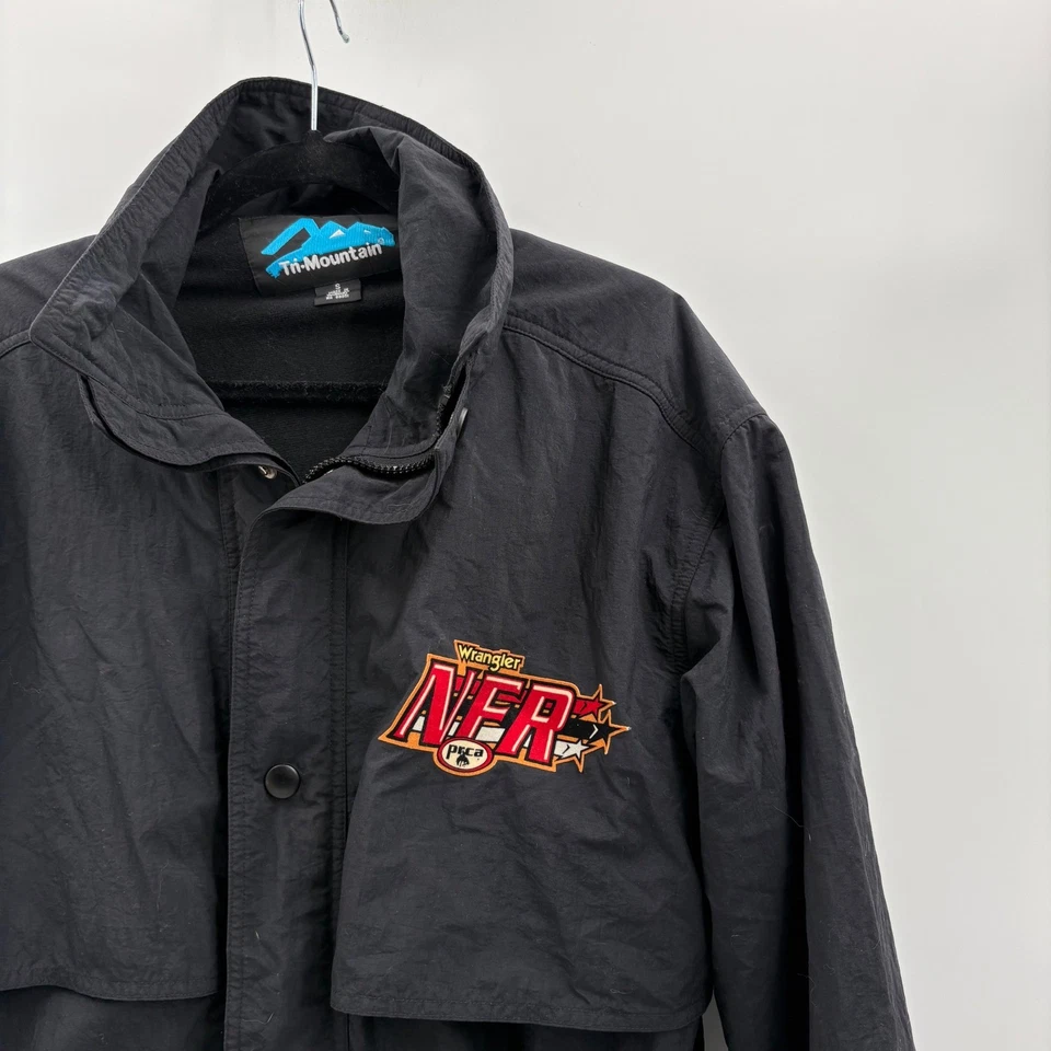 Chaqueta pequeña Tri-Mountain negra Wrangler National Finals Rodeo NFR 2003 para hombre Foto 3 de 4