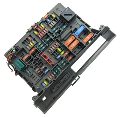 2006 2007 BMW 330I POWER DISTRIBUTION FUSE RELAY BOX 6906622