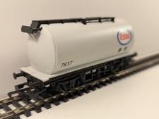 Hornby OO Esso TTA Tank Wagon Split From R6481