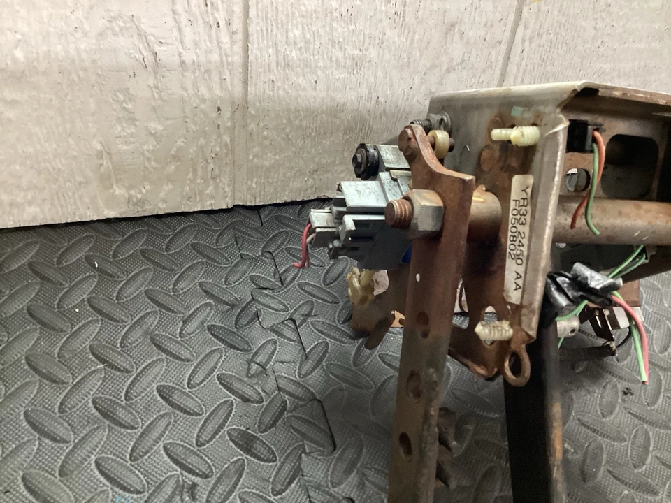 Juego de pedales de freno de embrague para Ford Mustang SN95 1994-2004 OEM Foto 3 de 4