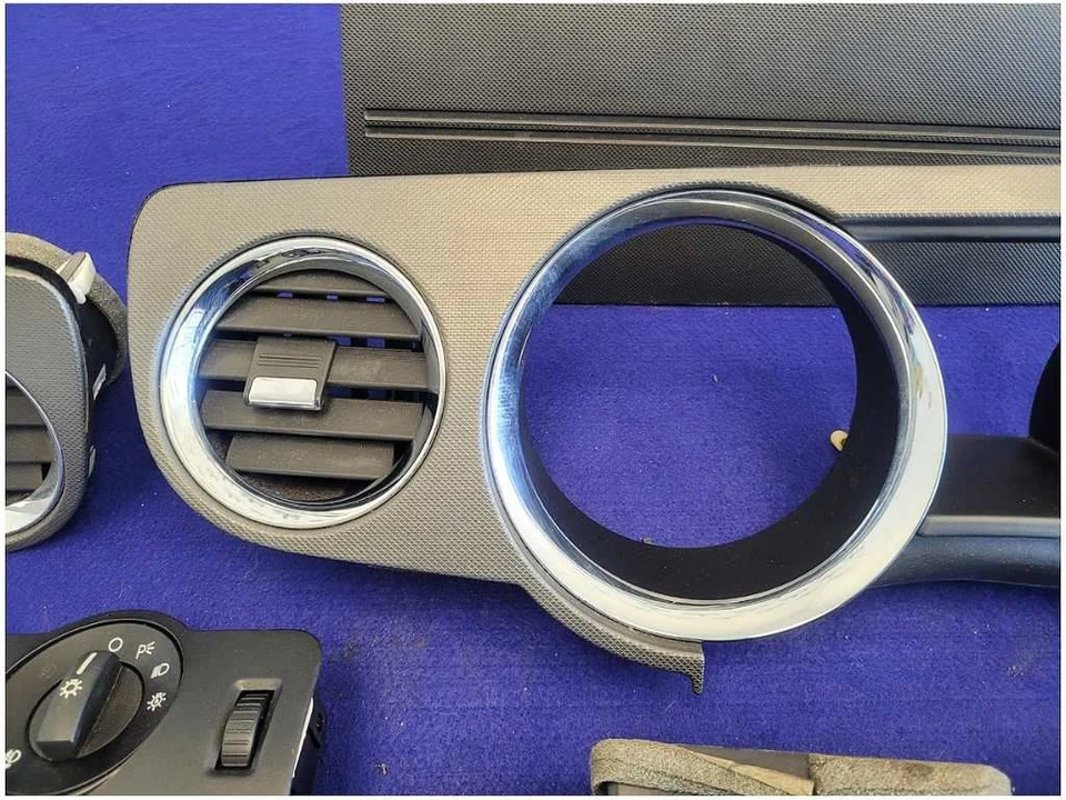 Ford Mustang GT S197 2011-2014 kit de moldura de tablero cubierta de panel de ventilación 2721 Foto 4 de 4