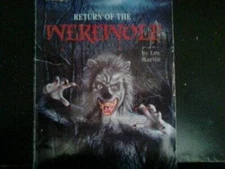 THE RETURN OF THE WEREWOLF (Bullseye Chillers) - Paperback - ACCEPTABLE