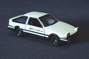 tomica initial d ae86 trueno