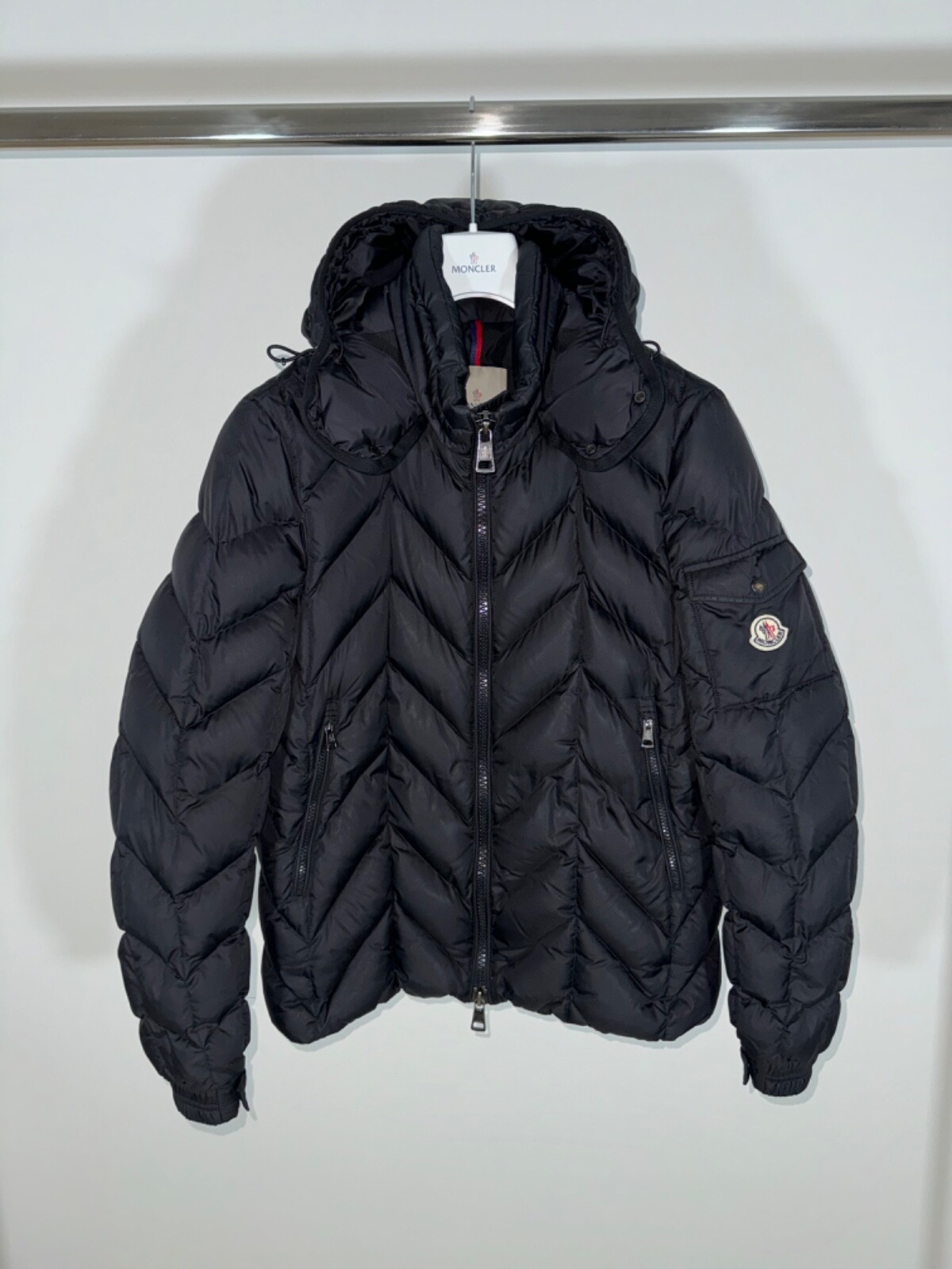 Moncler Berriat Jacket Size 4 L XL in Black