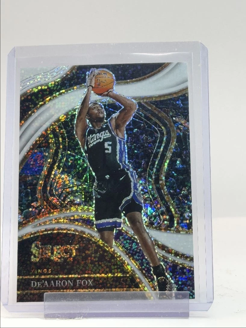 De'Aaron Fox 2023 Select #249 Courtside White Sparkle /(SSP