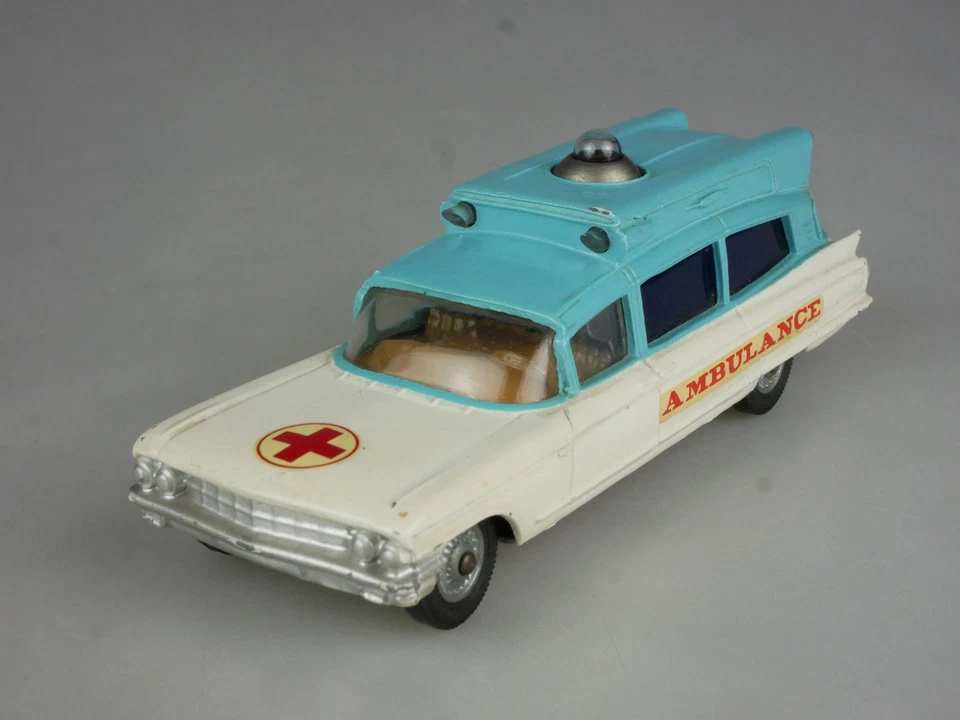 vintage Corgi Toys 437 Superior Ambulance on Cadillac Chassis Gt Britain 132844 - Bild 2 von 4