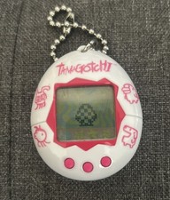 Tamagotchi Gen 2 English White w/ Pink Characters 1996 1997 Bandai Virtual Pet