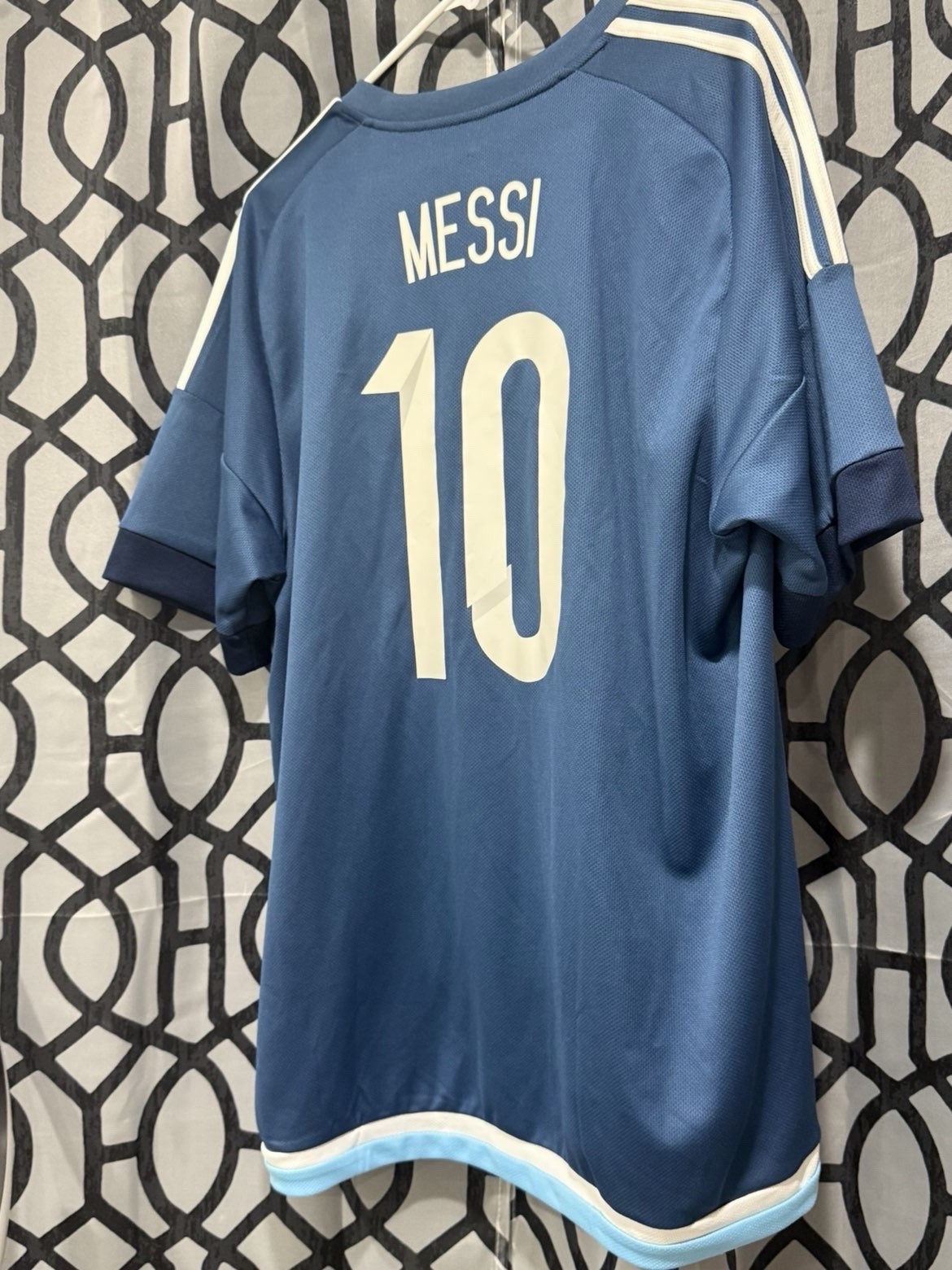 Messi 2016 copa america away Jersey argentina. Size XL adidas.