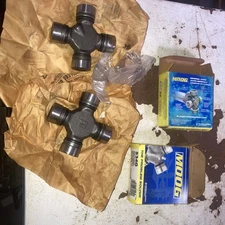 Premium Driveshaft Universal Joints 2pcs Front Rear Moog 534G Greasable DW-534G