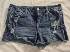 Woman's Maurices Blue Jean Denim Cut Off Shorts Reg 9/10 Distressed
