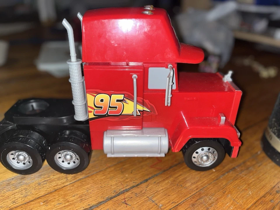 Cabeza de Mack de la película de coches la pista no incluida Foto 2 de 3