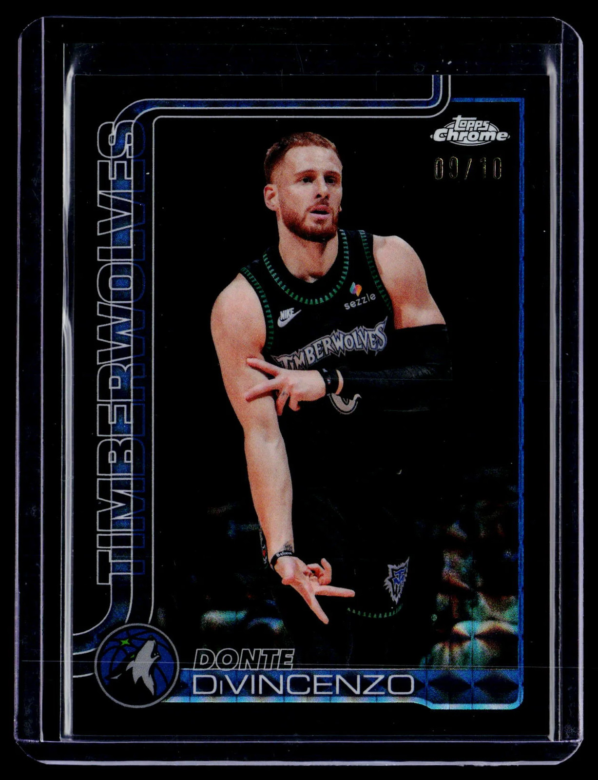 2025 Topps Chrome Update Donte DiVincenzo Black Geometric 9/10