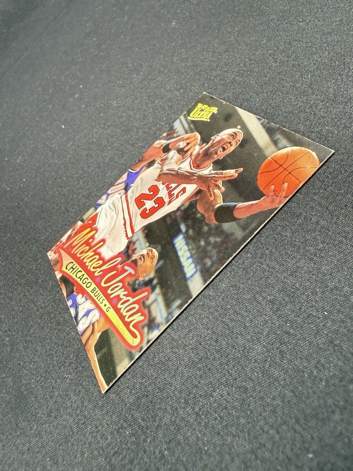 1996/97 Fleer Ultra MICHAEL JORDAN GOLD MEDALLION SSP VARIATION HOLO FOIL #G16 view 6