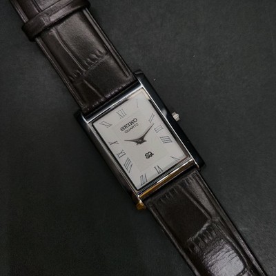 Vintage Seiko Slim Quartz Men's Wrist Watch - Comes With New Battery, New Band