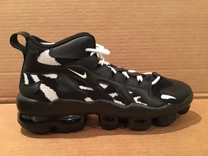nike vapormax gliese black
