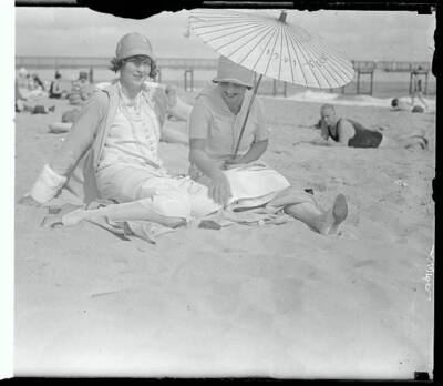 Daily now sunny sands Palm Beach filling prominent folk from al- 1926 Old Photo
