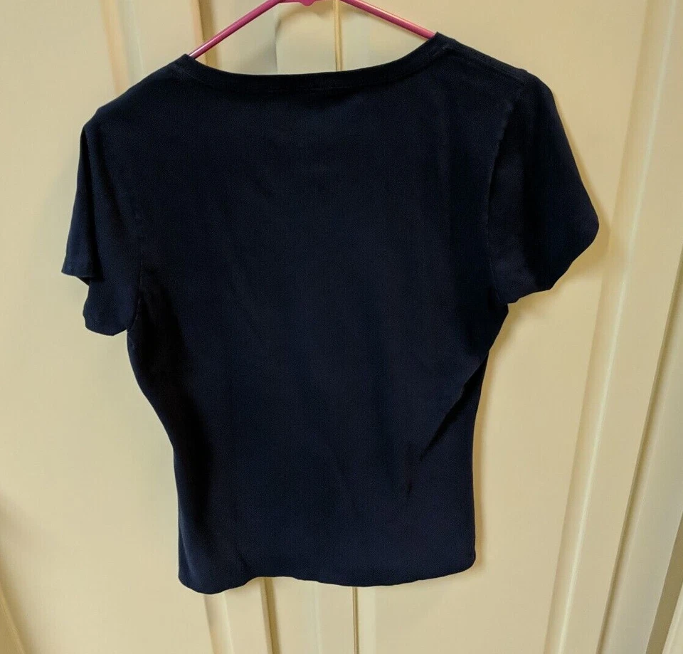 Camiseta Fanatics Azul Marino Boston Red Sox Logo Cuello en V Para Mujer Camiseta Mediana Elástica Foto 3 de 4