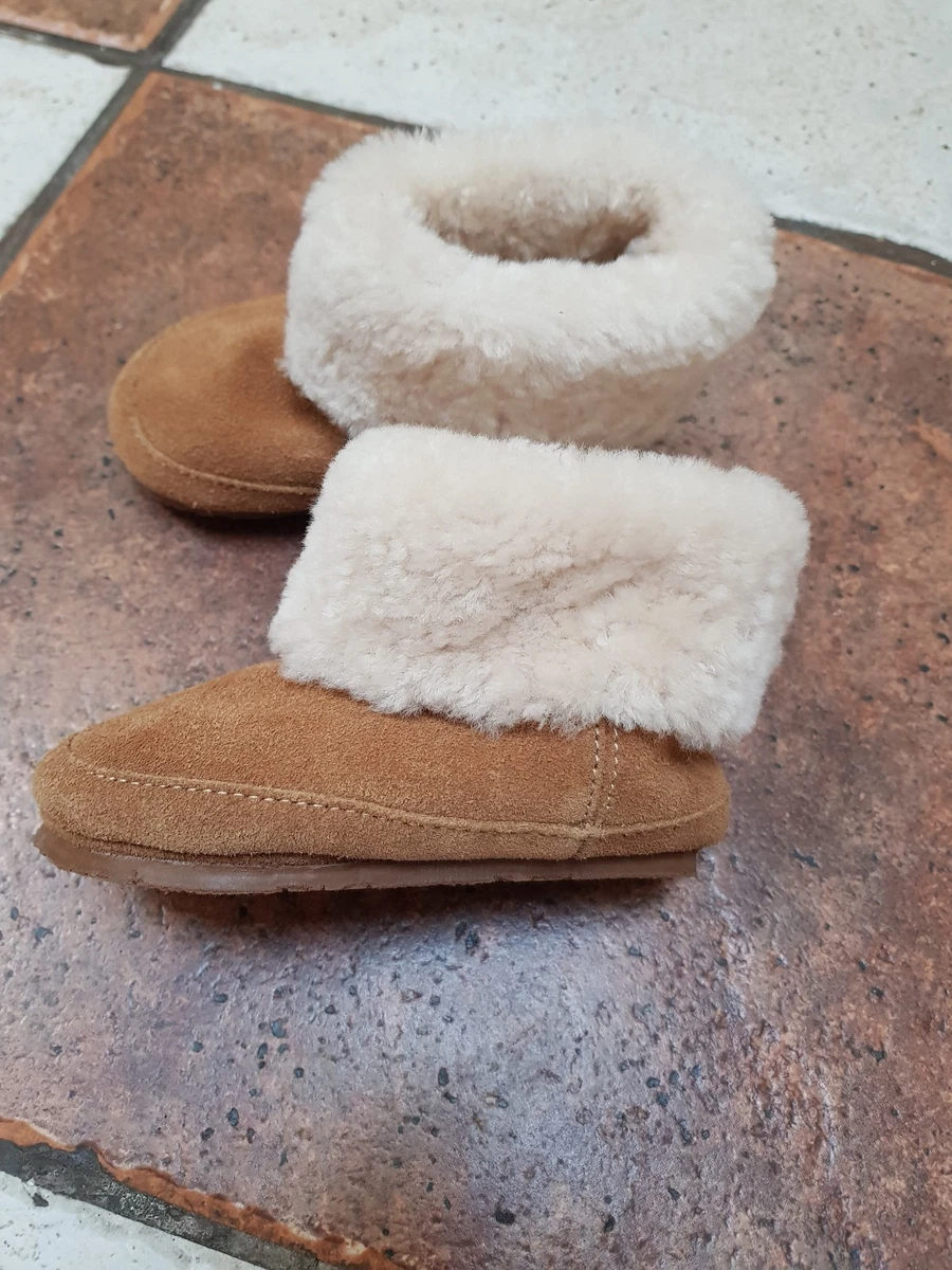 girls boots from M S NEW size 5 21.5 real sheepskin boots very
