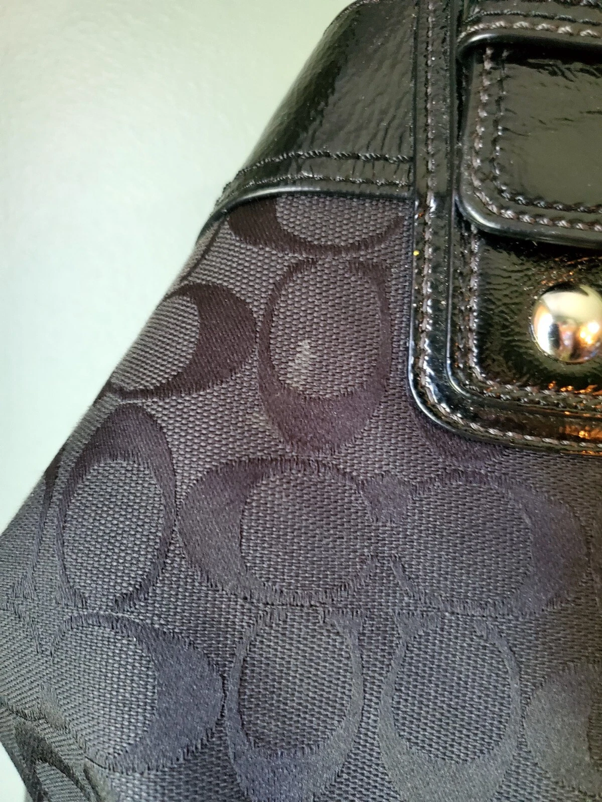 Borsa a tracolla Coach Soho plissettata firma C nera F13743