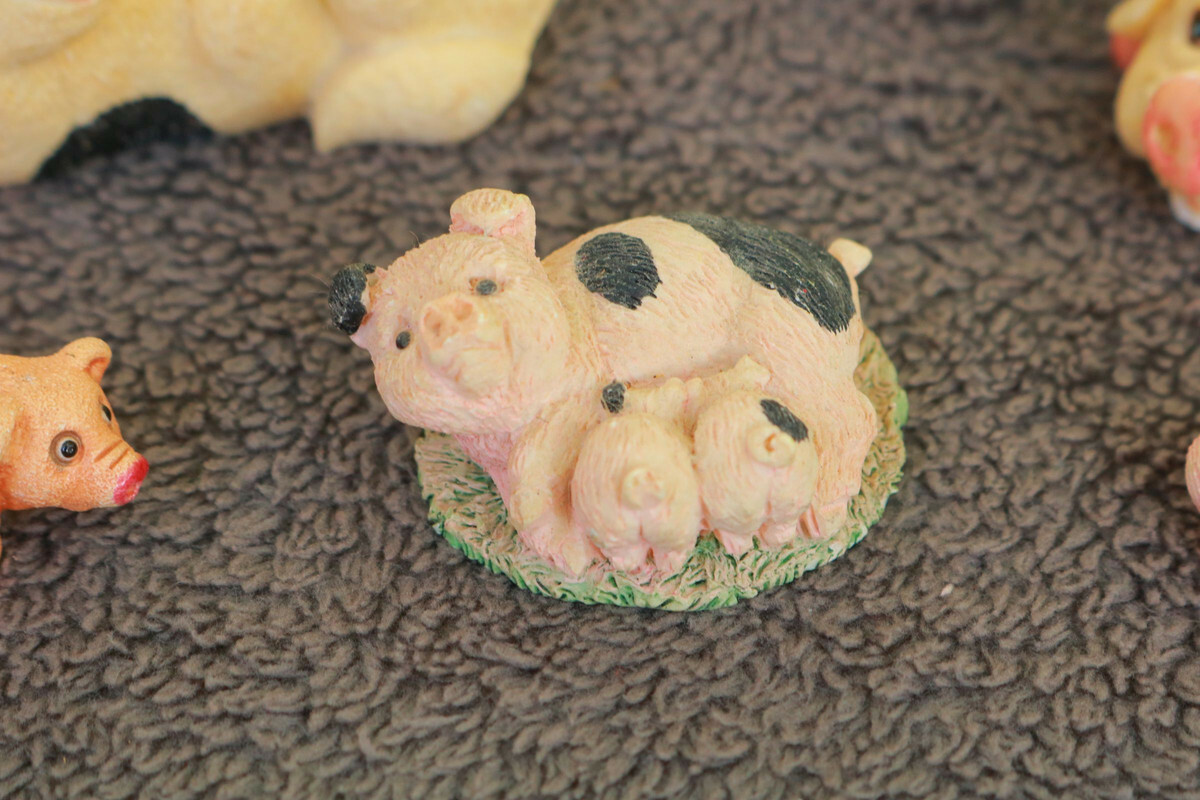 Pig Collection Lot of Mixed Swine Piggies Porker Ham Gift Figures