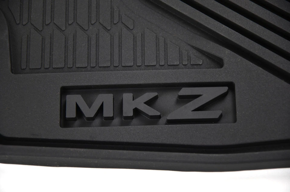 Alfombrillas de vinilo de goma para todo tipo de clima Lincoln MKZ 2017-2020 NUEVAS OEM, negras Foto 2 de 3