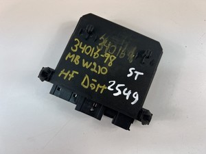 MERCEDES-BENZ E W210 Steuergerät 2108203626 1998 28219510