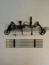 Bow and Arrow Wall Mounts 4 PC Set Holder Sto...