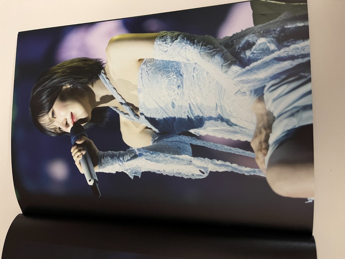 K-POP・アジア VEY concert page:O in US photobook Forever K-Pop - Von Braun Center