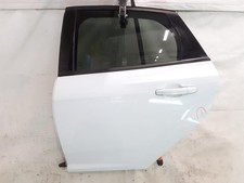 Porte arrière et accessoires Ford FOCUS