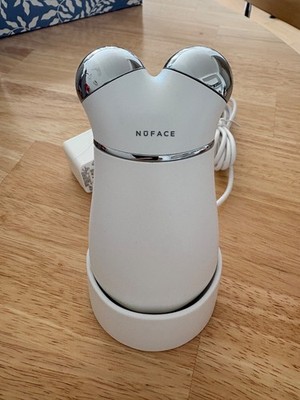 Nuface Trinity Pro facial toning device