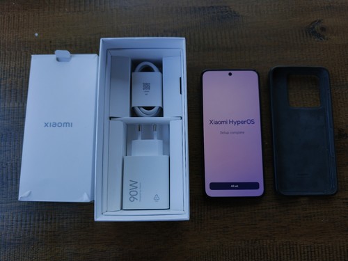 Xiaomi 14 Global Version 12GB RAM / 512GB Storage – Unlocked
