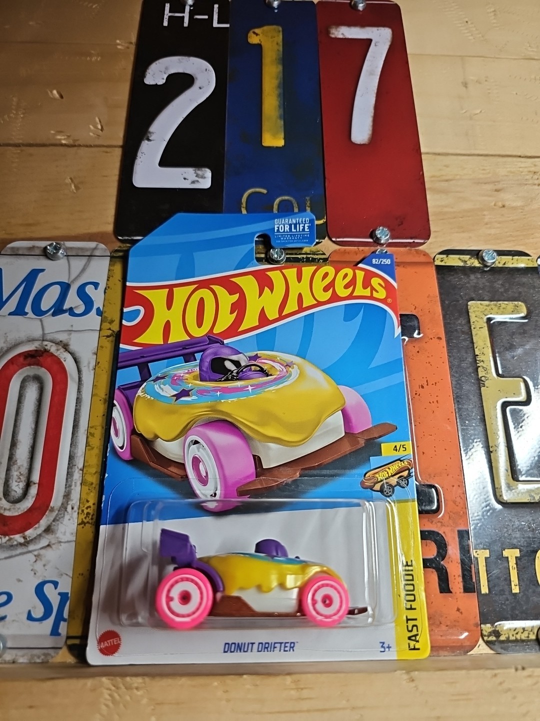 Hot Wheels Donut Drifter Gold 82/250